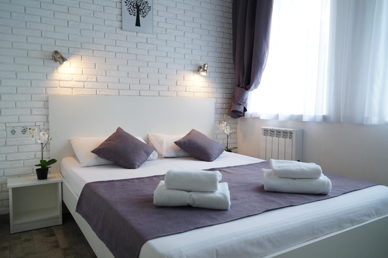 SkyHome Goloseevsky Kiev Exterior foto